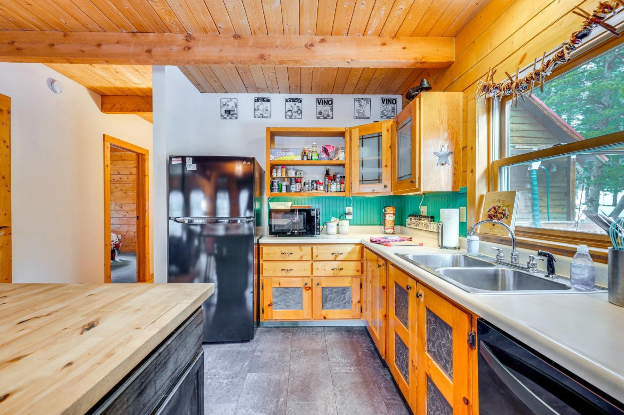 Secluded Black Hawk Log Cabin With Fire Pit! Eksteriør bilde