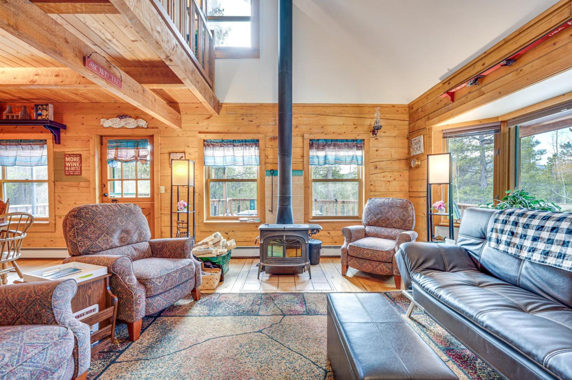 Secluded Black Hawk Log Cabin With Fire Pit! Eksteriør bilde